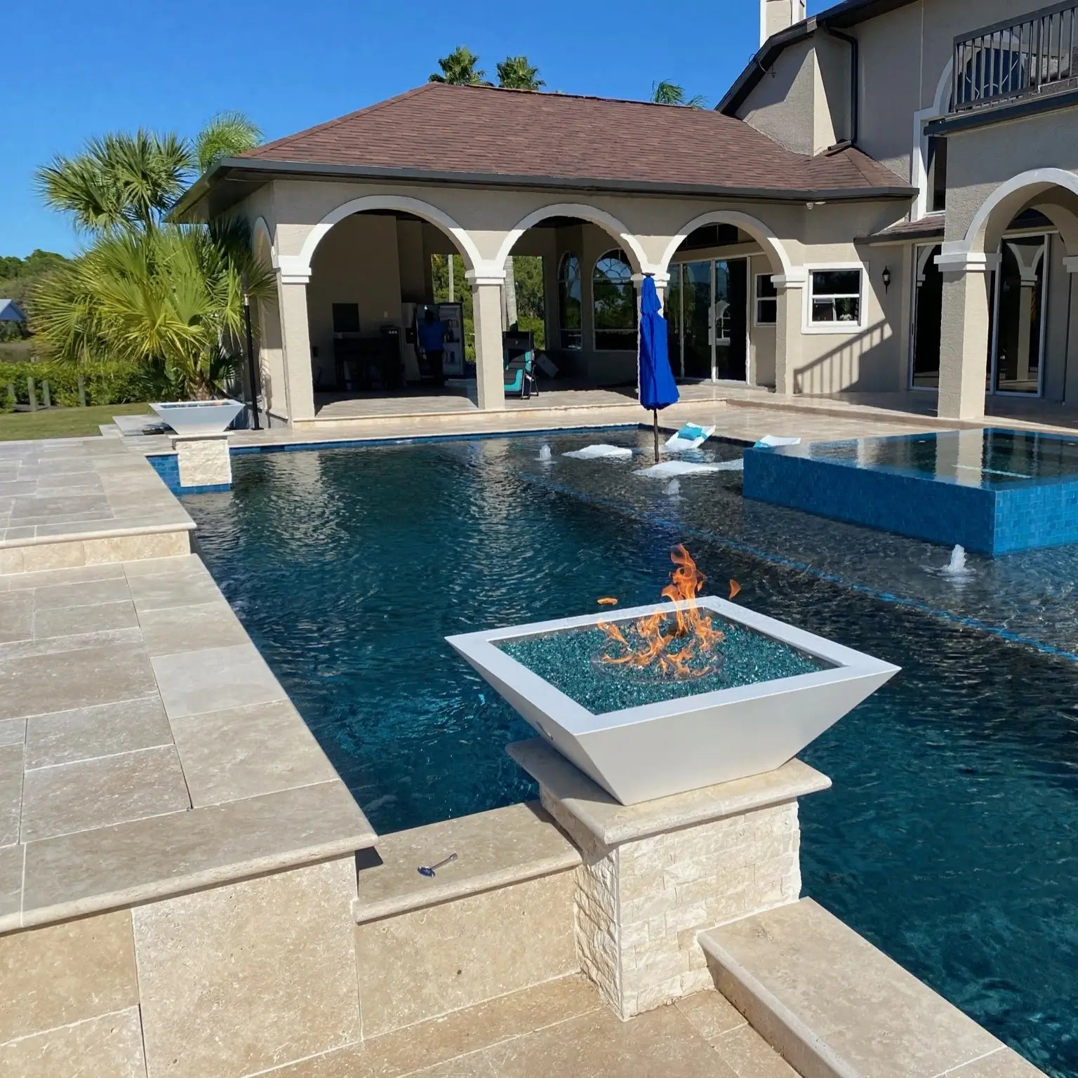 The Outdoor Plus Maya GFRC Concrete Square Fire Bowl - Metallic Copper