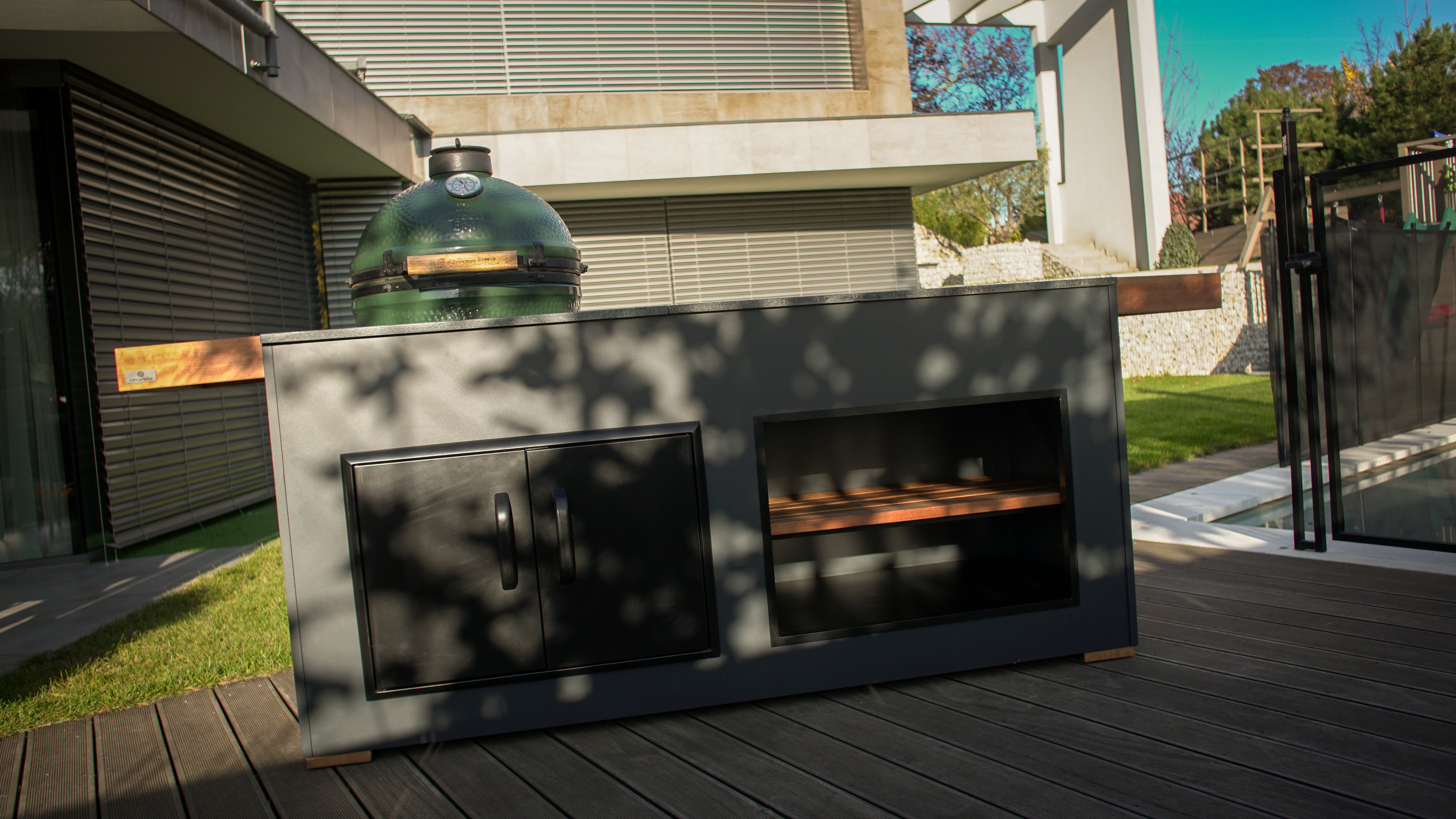 Grillandia Egg Nest Kamado Outdoor Kitchen Island with Ceramic Grill & Sink