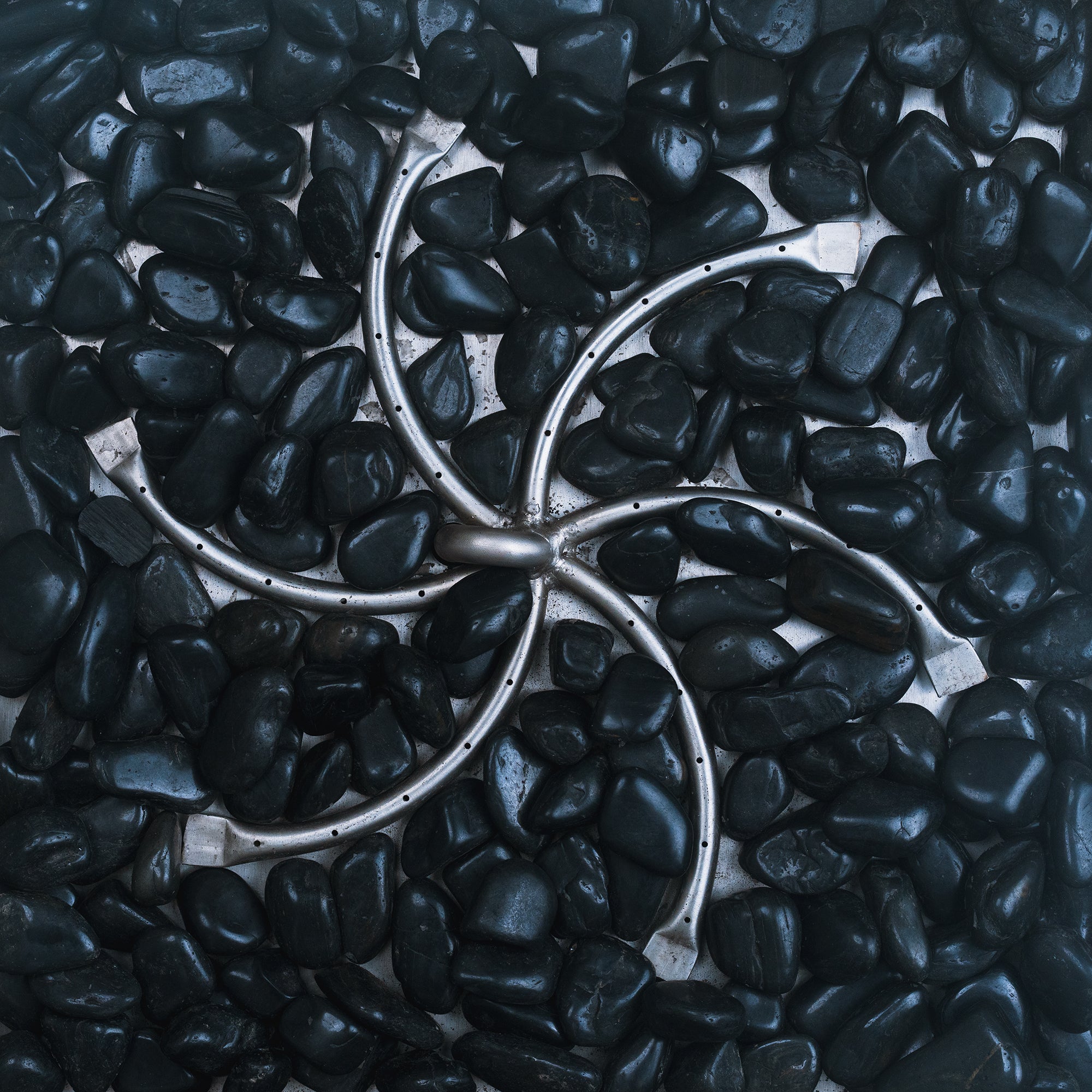 The Outdoor Plus - Black Glass 1/2" to 3/4" | 25 lb Bag