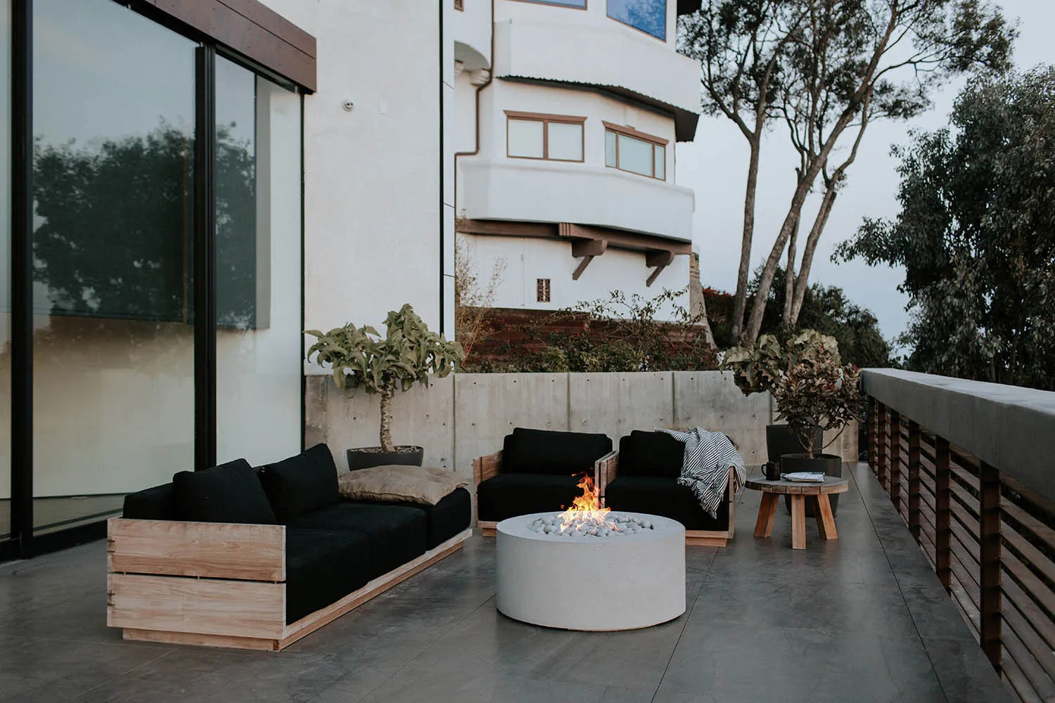 HPC - Belmont Lightweight Concrete Fire Pit
