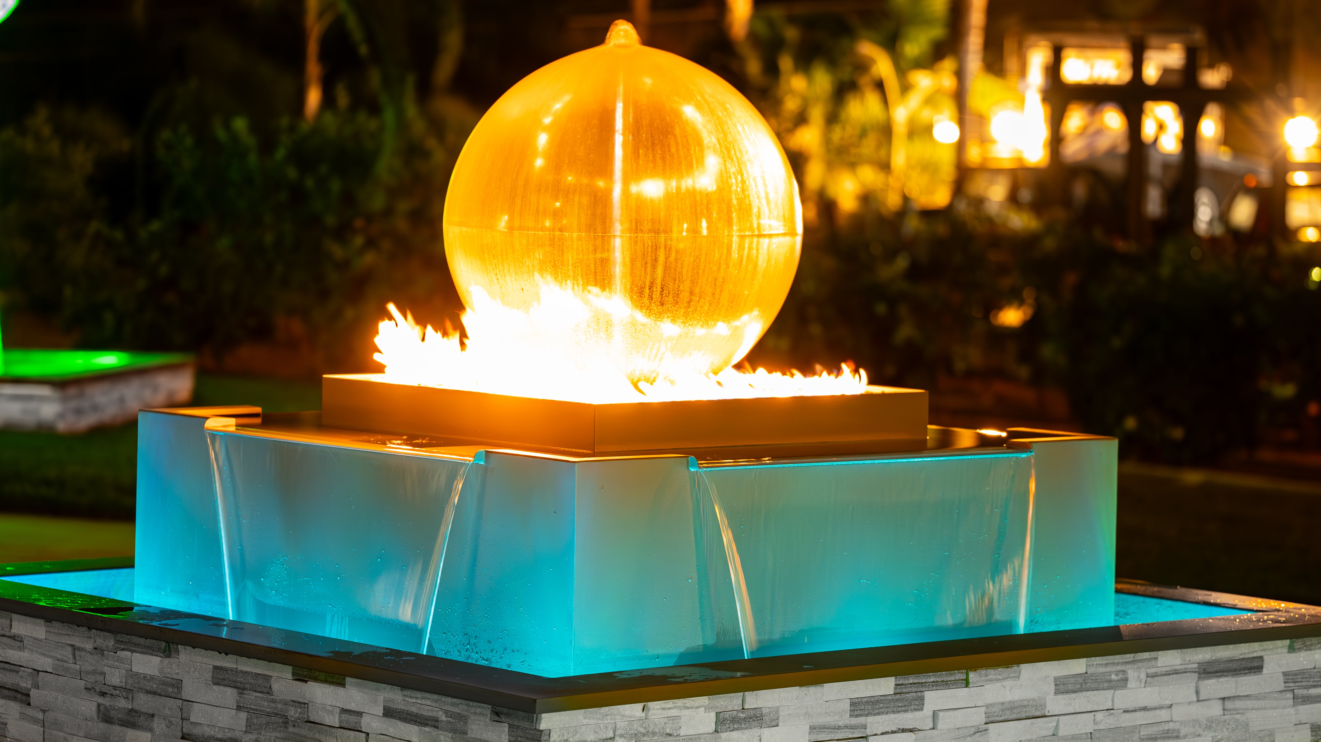 The Outdoor Plus - 89″ Atlas Round Fire & Water Fountain – Powder Coated Metal
