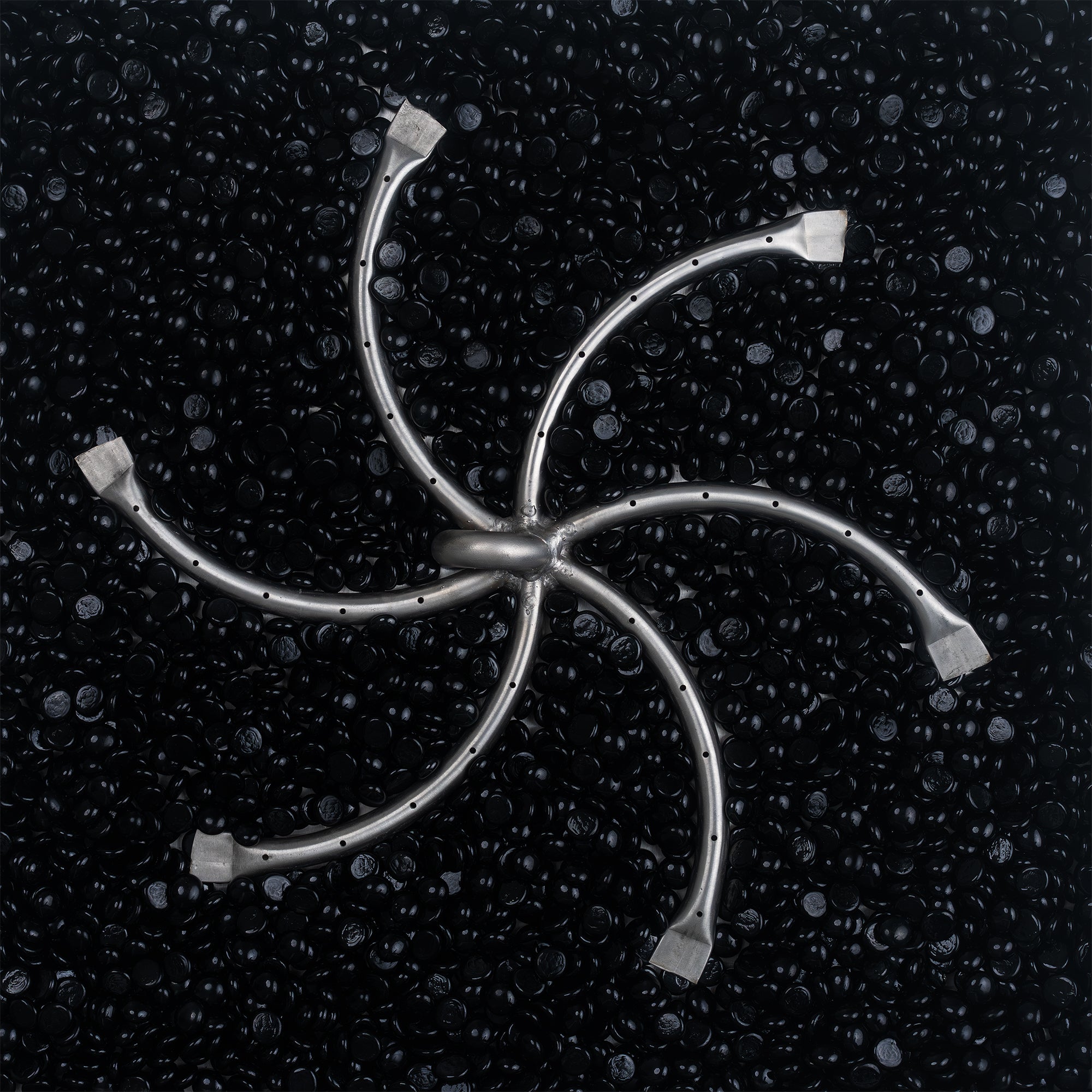 The Outdoor Plus - Black Pebbles 3/4" | 25 lb Bag