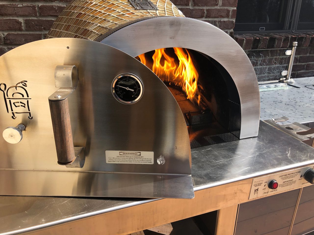 Forno de Pizza Portable Hybrid Gas/Wood Forno Style Pizza Oven with Electronic Ignition