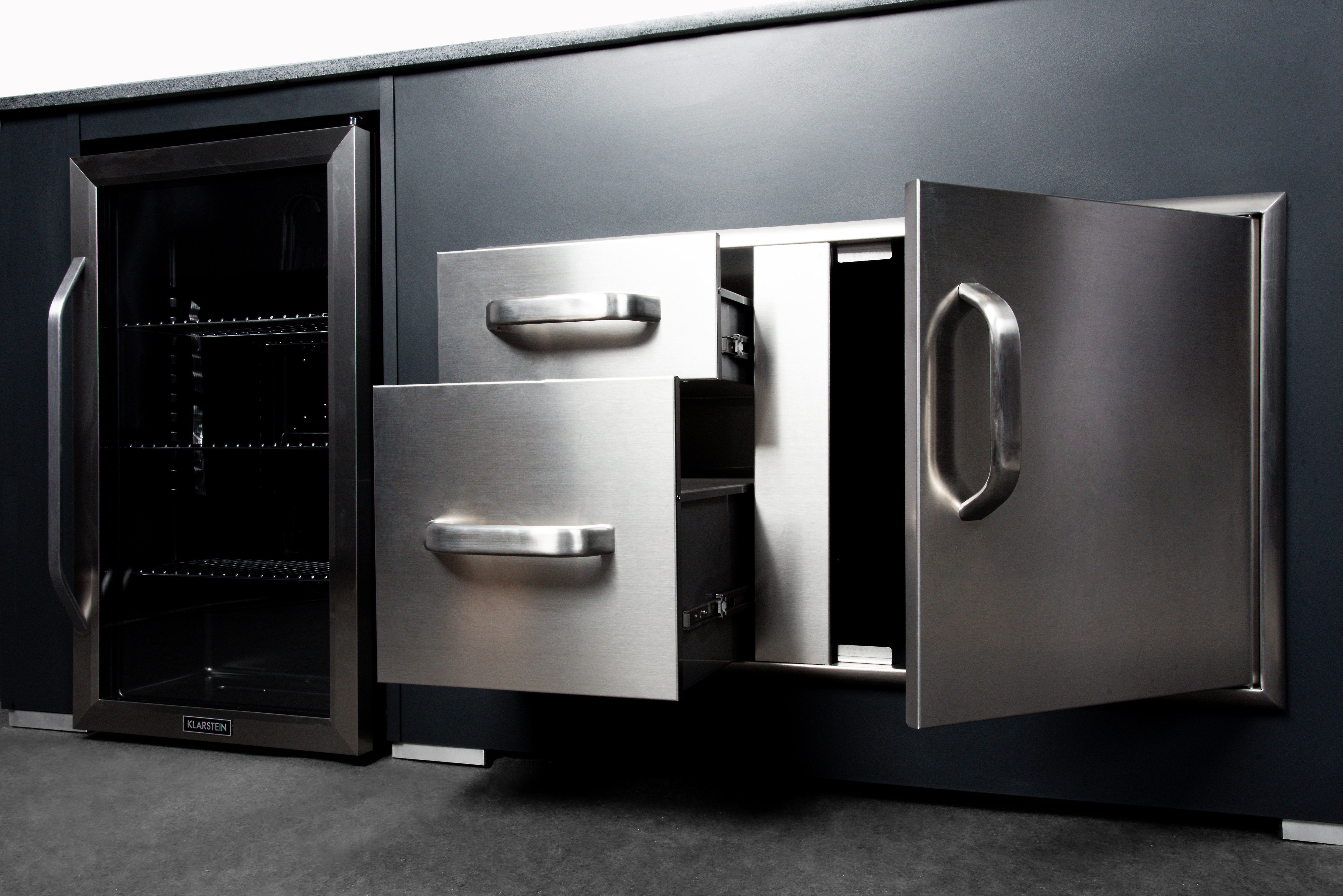 Grillandia Well Done Outdoor Kitchen Island – Full-Size Gas BBQ Station with Granite Worktop - 8.75x17.25x8.75 ft.