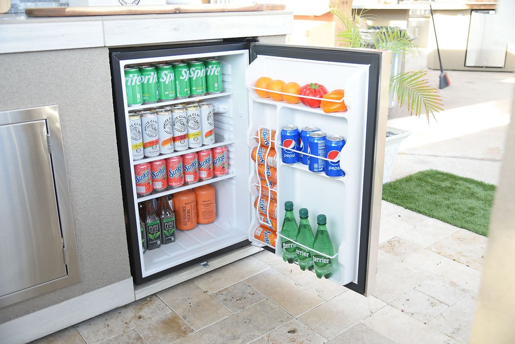 Kokomo Built-In Outdoor Kitchen Refrigerator with Temp Control Soda Rack and Lights | KO-FRIDGE