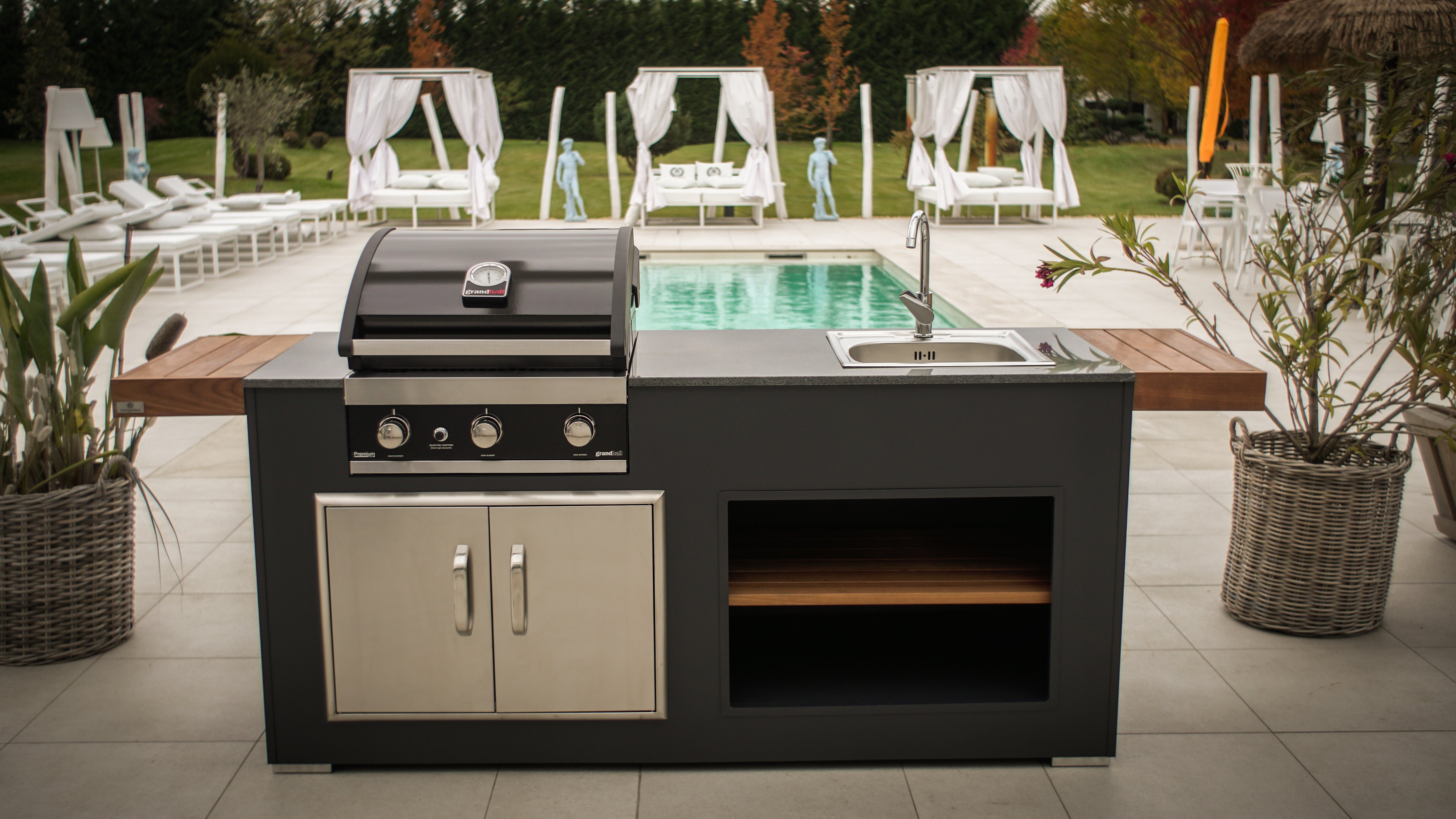 Grillandia Rare Outdoor Kitchen – Entry-Level BBQ Station with Gas Grill & Granite Worktop